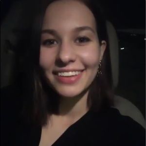 Meet your Posher, Mikayla